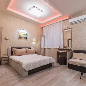 Deluxe Center Бургас